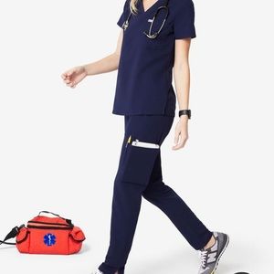 FIGS NWT Yola Skinny Pants Navy, multiple sizes